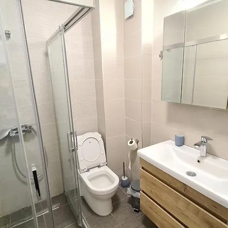 Arch Apartment