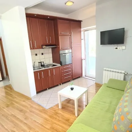 Arch Apartment